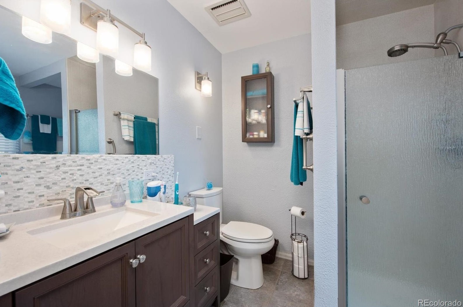 8342 Balsam St, Littleton CO 80128-6111 exterior