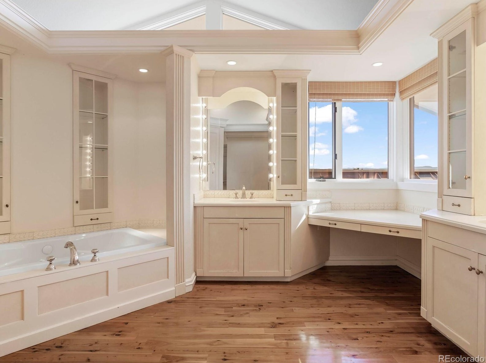 11 Castle Pne Dr, Castle Rock CO 80108-9155 exterior