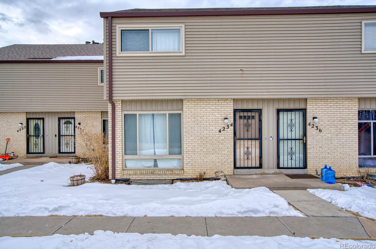 4234 Pondview Dr, Littleton, CO 80123-6550