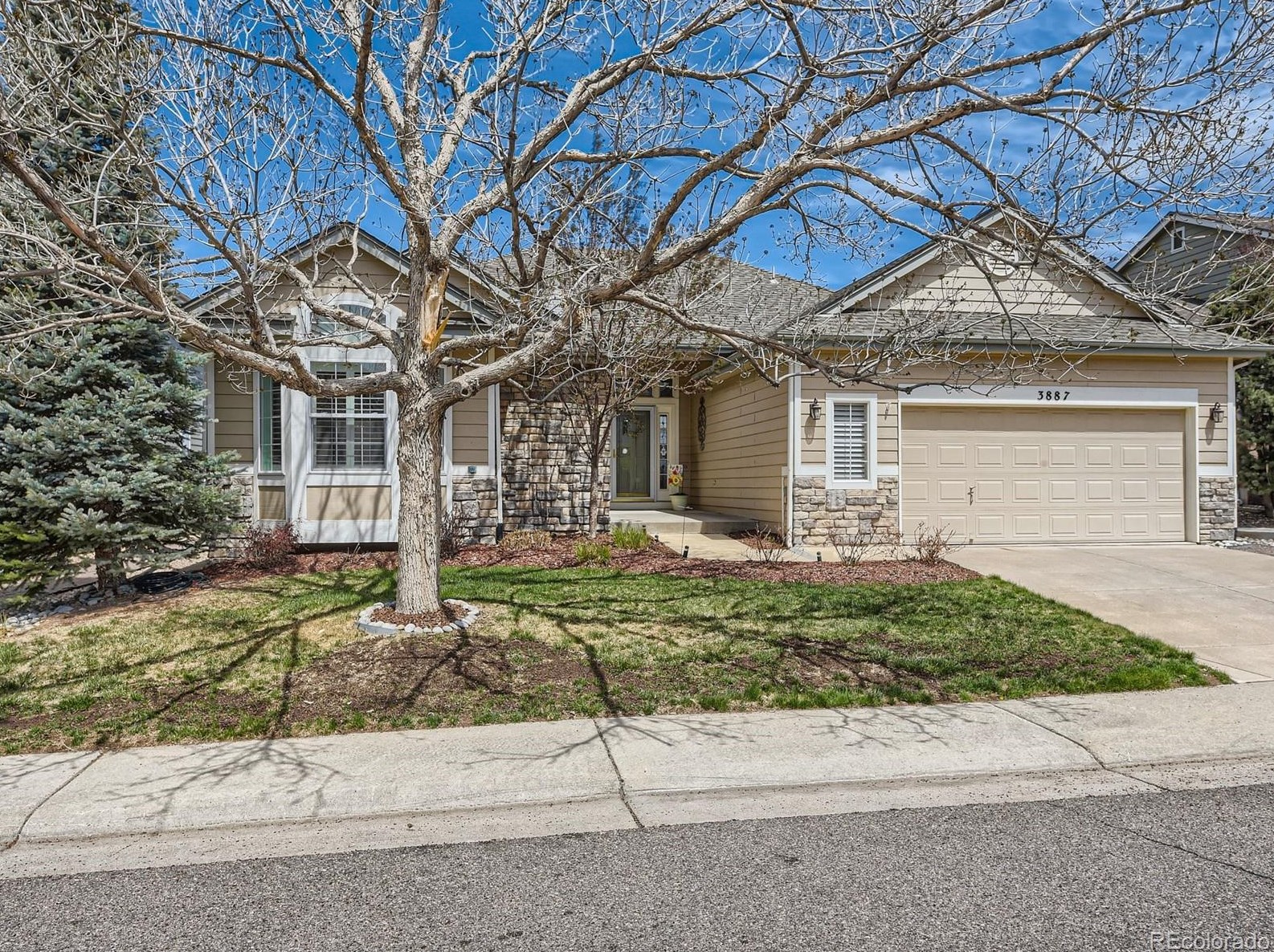 3887 Mallard Ln, Littleton, CO 80126-2960