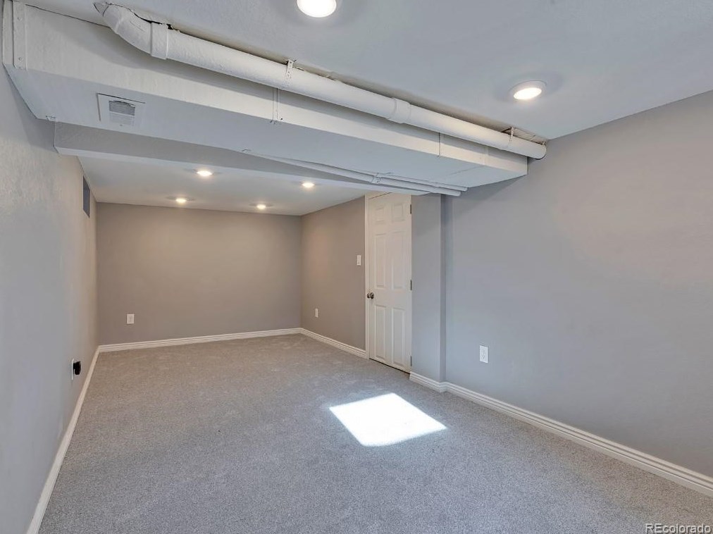 1453 Tamarac St, Denver CO  80220-3326 exterior