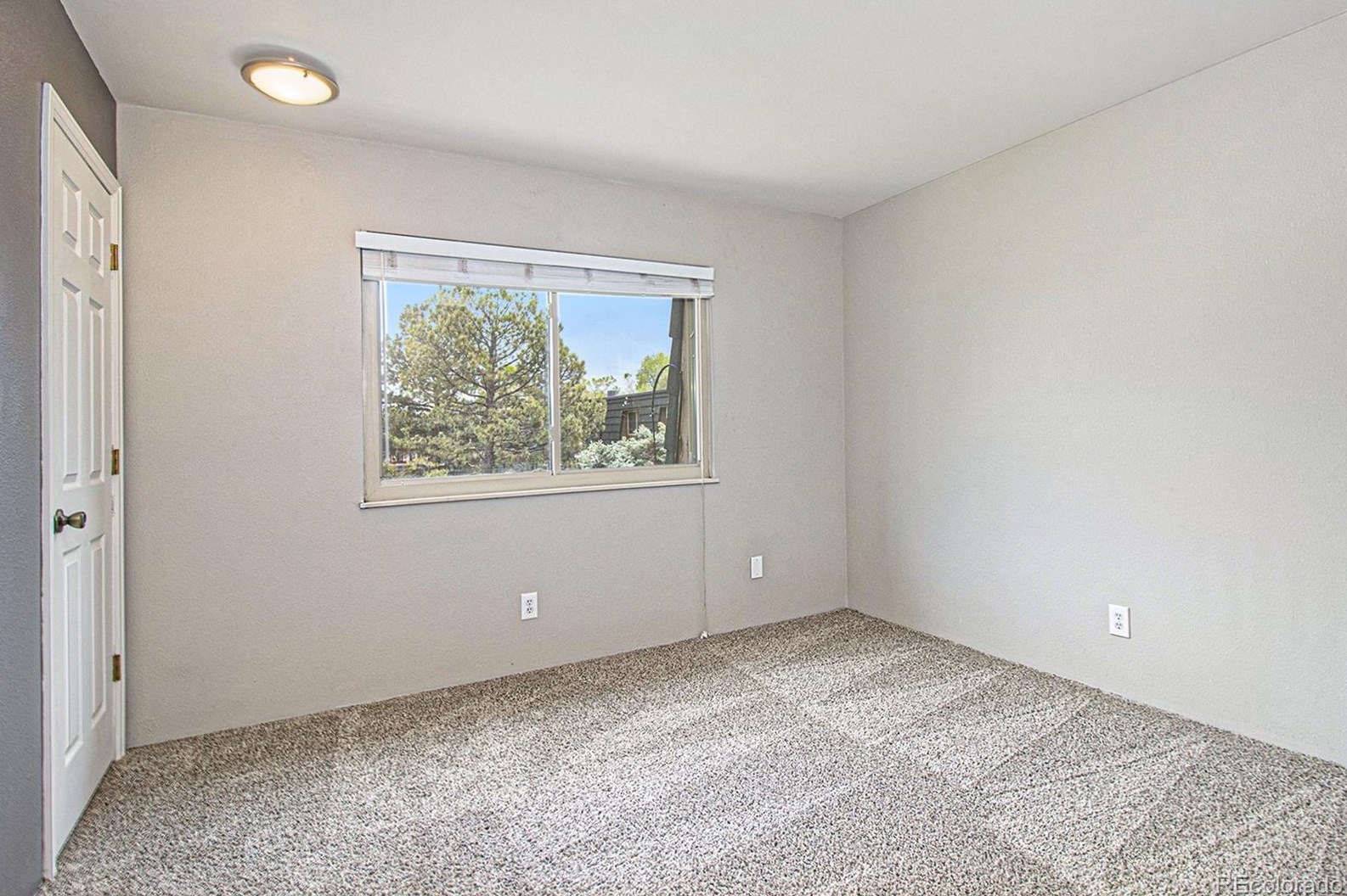 6932 Broadway, Littleton CO 80122-3608 exterior