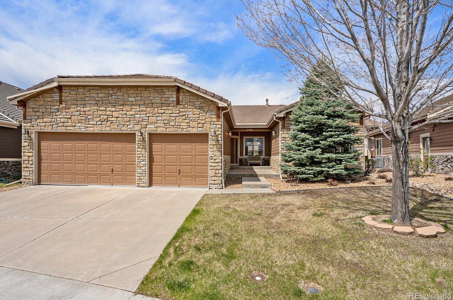 6526 Umber Cir, Arvada CO  80007-6822 exterior