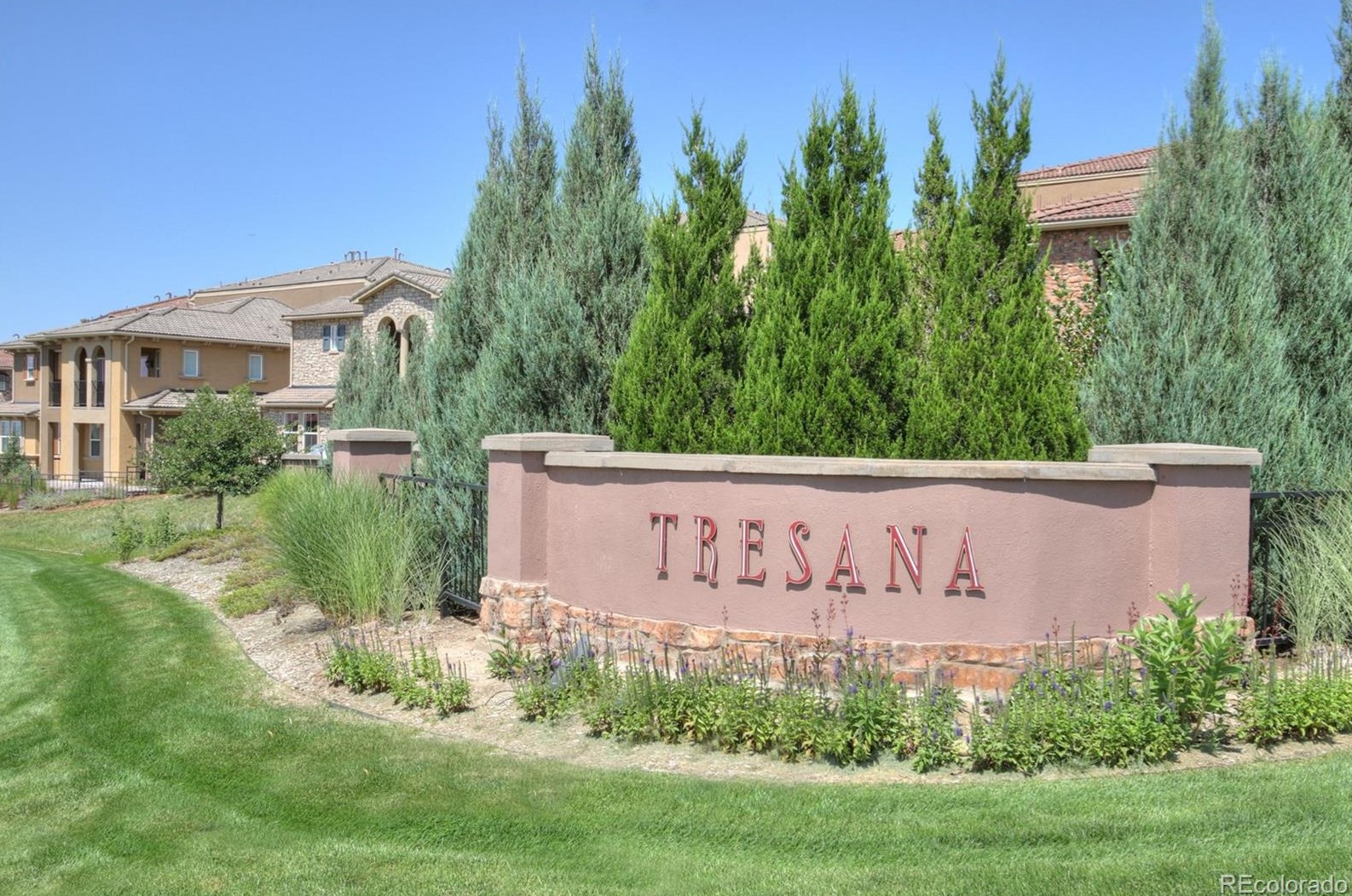 3431 Cascina Cir, Littleton CO  80126-7692 exterior