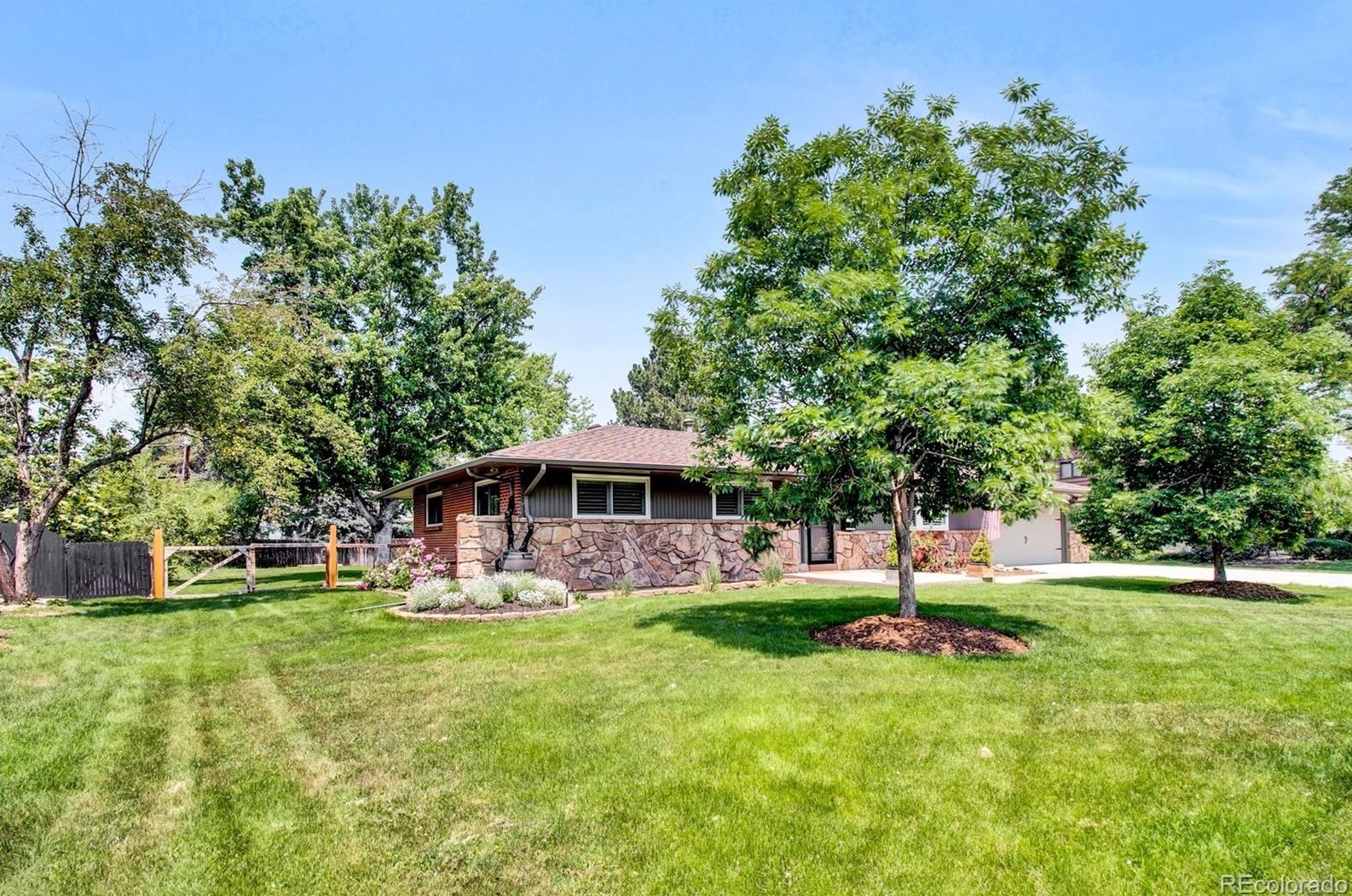 7115 Depew St, Littleton CO  80128-4918 exterior