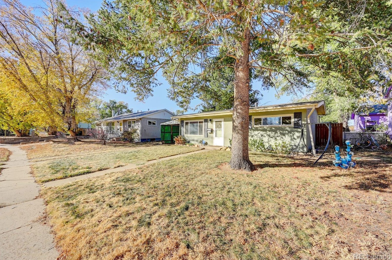 2554 Waldean St, Colorado Springs, CO 80909-4015