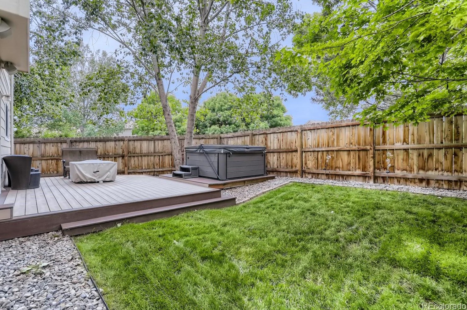 6865 Coco Pl, Littleton CO 80128-6395 exterior