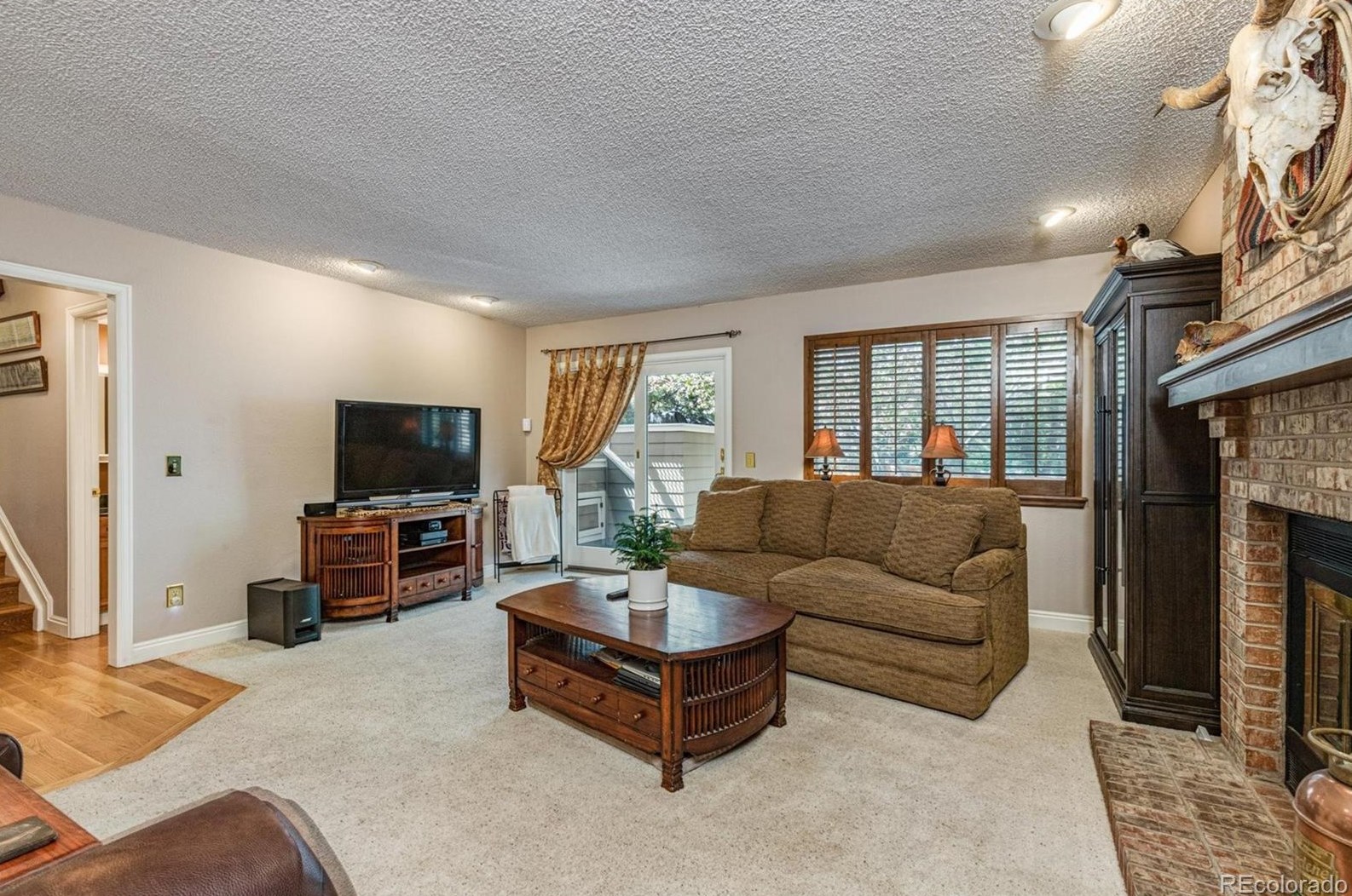 8588 Woody Way, Littleton CO 80126-2536 exterior