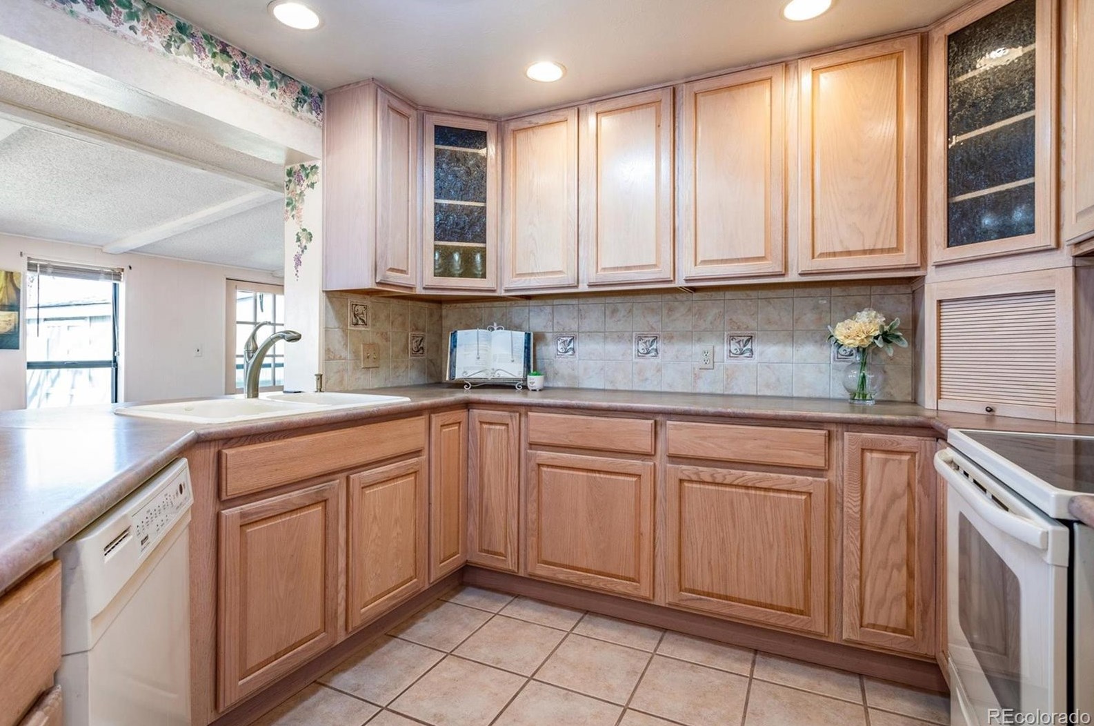 6487 Eaton St, Arvada CO  80003-4739 exterior
