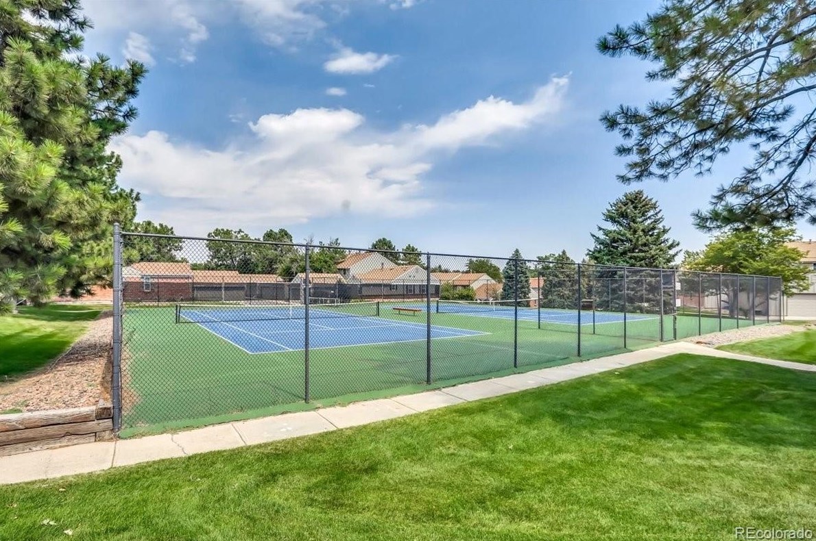 7365 Knolls Way, Littleton CO 80122-1750 exterior