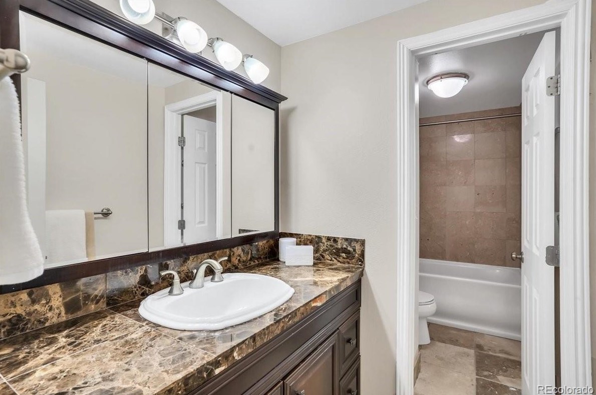 7365 Knolls Way, Littleton CO 80122-1750 exterior