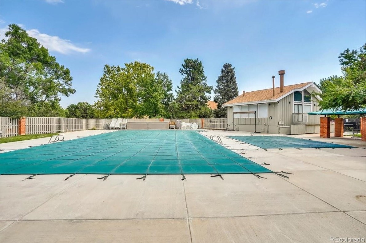 7365 Knolls Way, Littleton CO 80122-1750 exterior