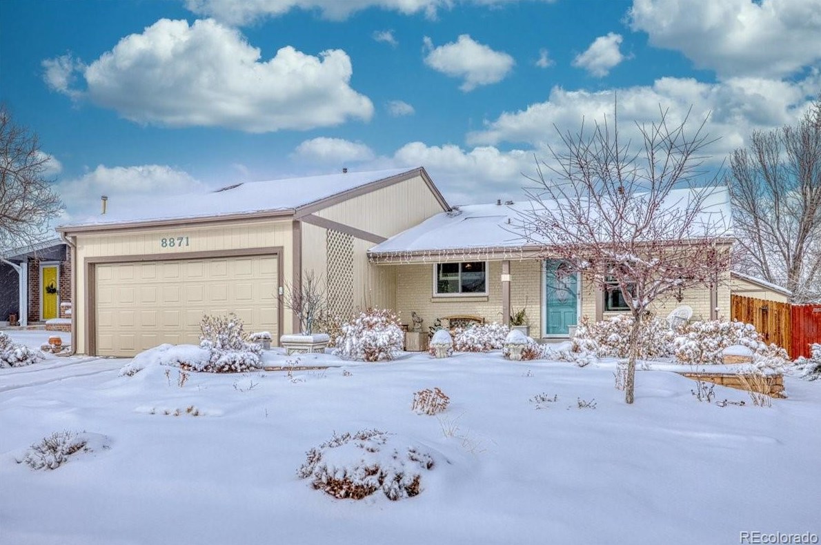 8871 Cooper Ave, Littleton, CO 80128-4016