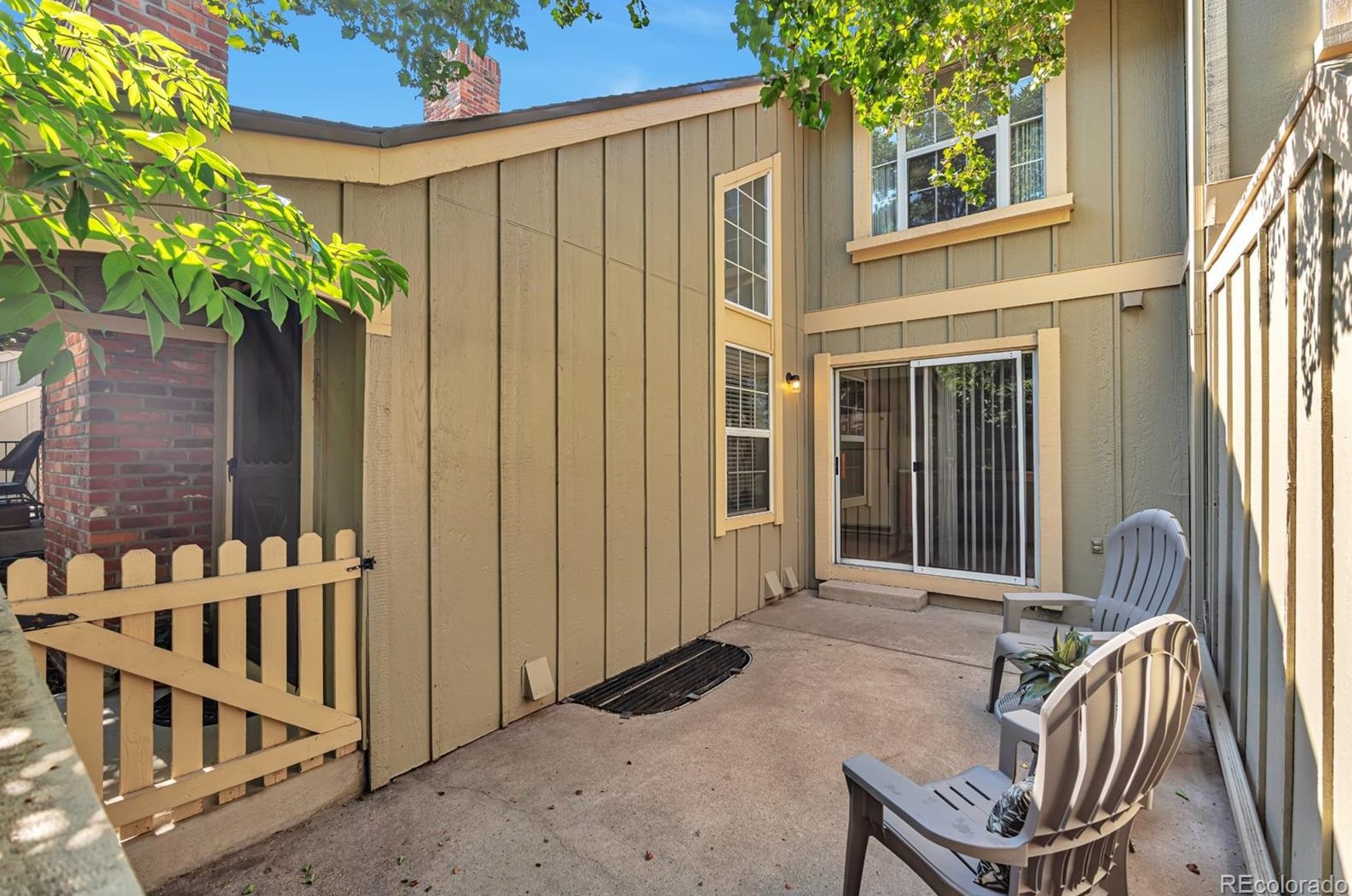 7751 Curtice Dr, Littleton, CO 80120-5542