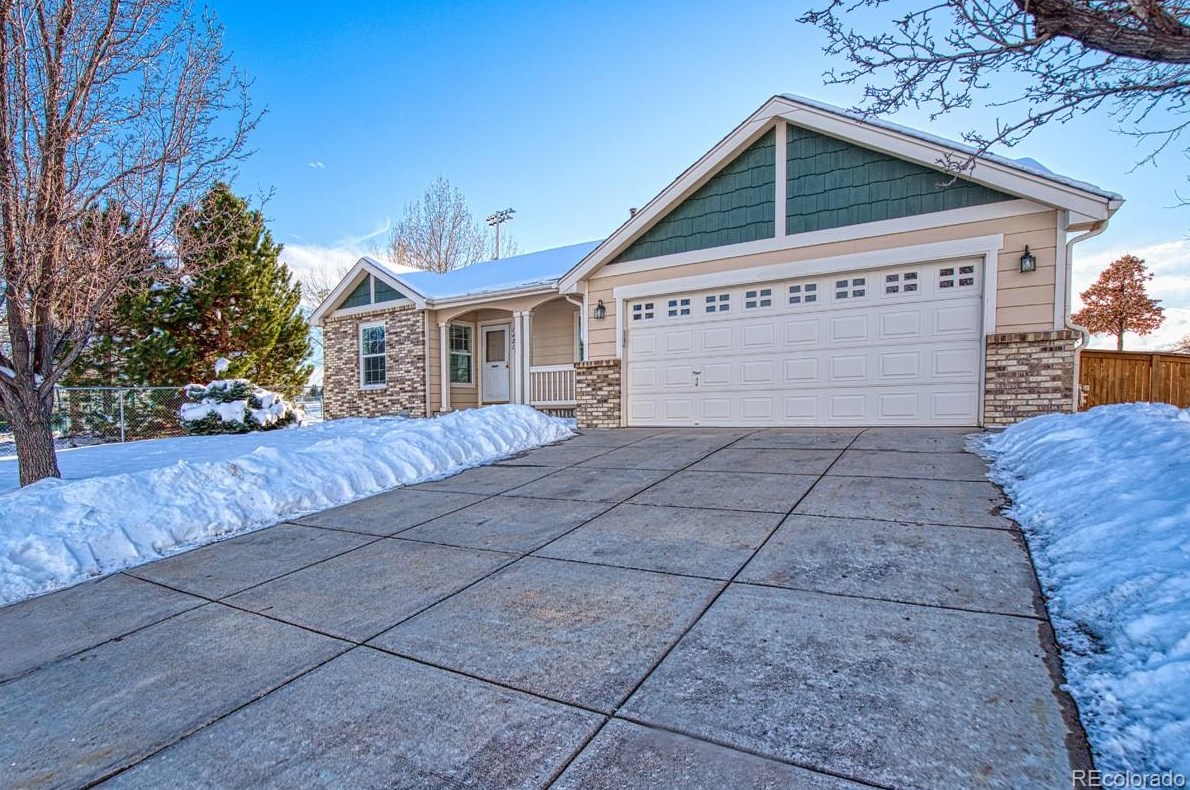 1421 Serenity Cir, Longmont, CO 80504-2359