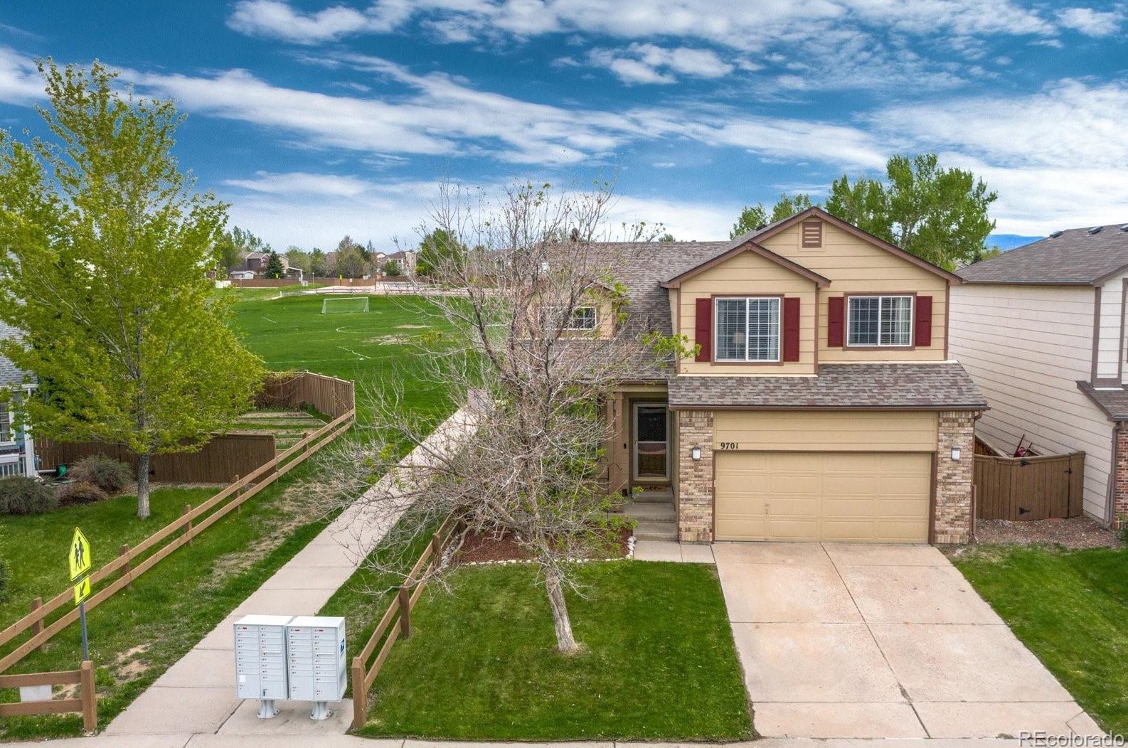 9701 Moss Rose Cir, Littleton, CO 80129-6438