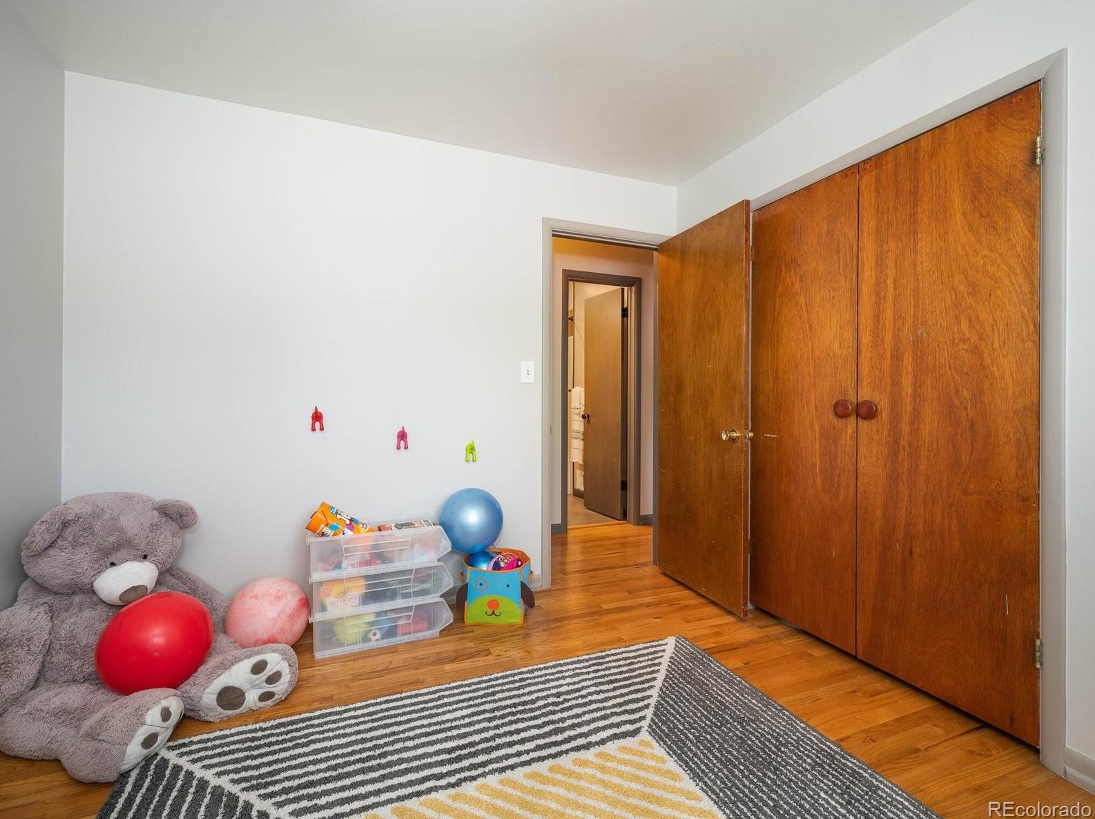 3372 Saratoga Ave, Englewood CO 80110-6204 exterior