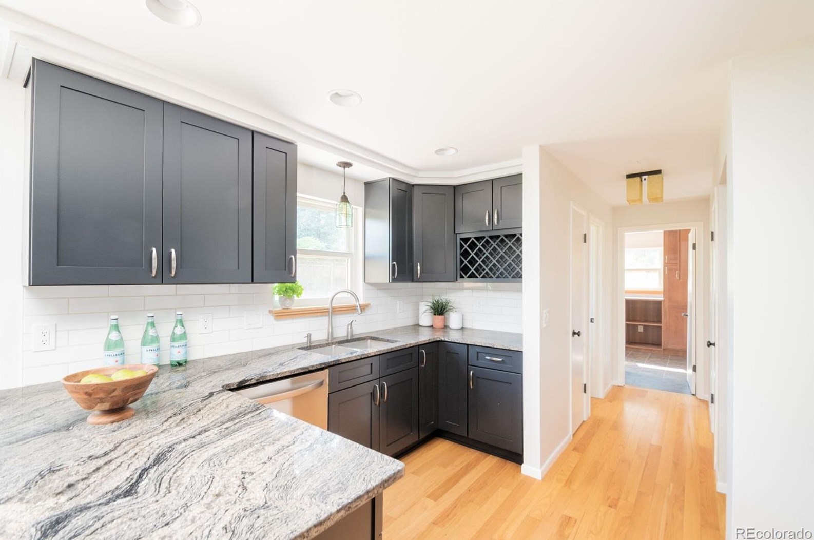 1557 Geddes Ave, Littleton CO 80122-1132 exterior