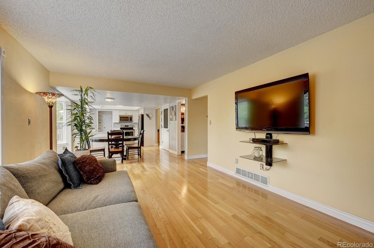 11402 Berry Ave, Littleton CO 80127-1837 exterior