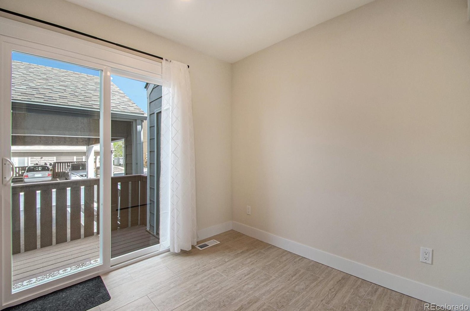 938 Summer Dr, Littleton CO  80126-4801 exterior