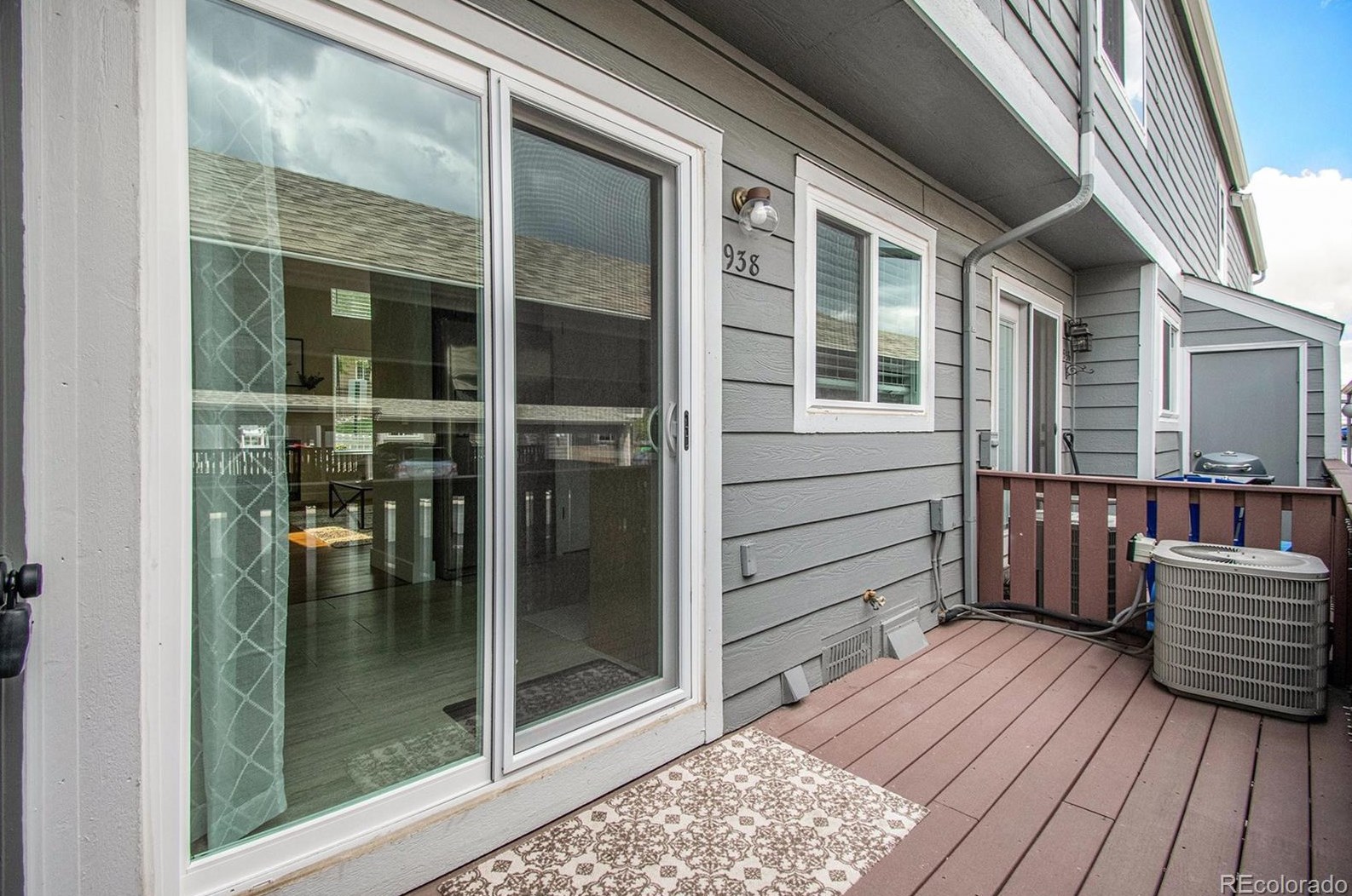 938 Summer Dr, Littleton CO  80126-4801 exterior