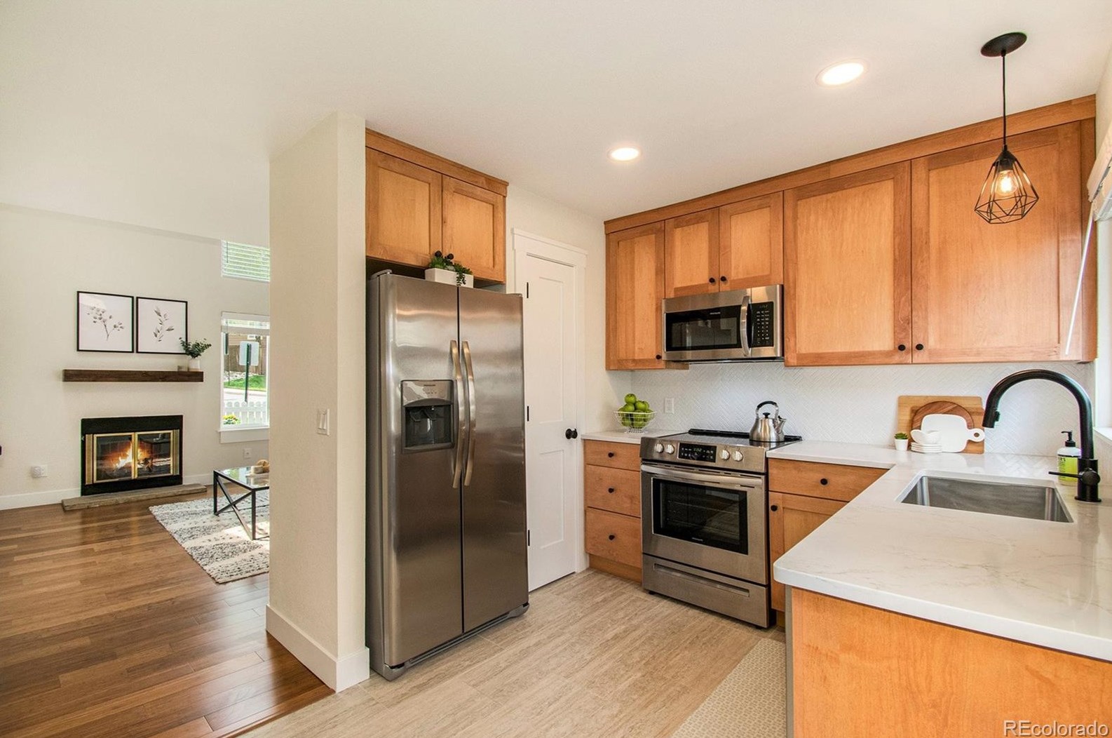 938 Summer Dr, Littleton CO  80126-4801 exterior