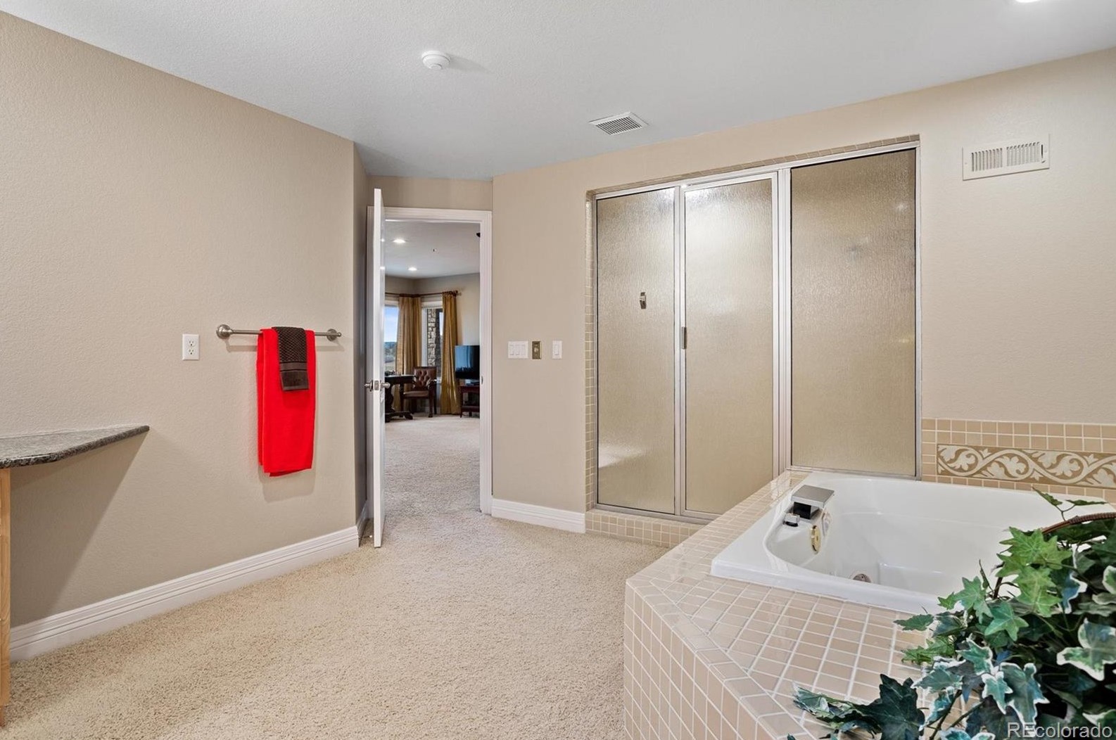 3232 Country Club Pkwy, Castle Rock CO  80108-8300 exterior