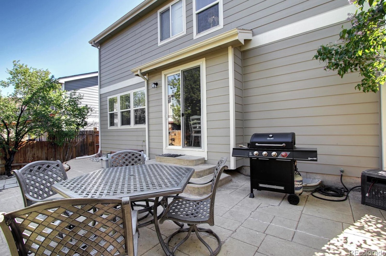 10557 Jaguar Dr, Littleton CO  80124-5200 exterior