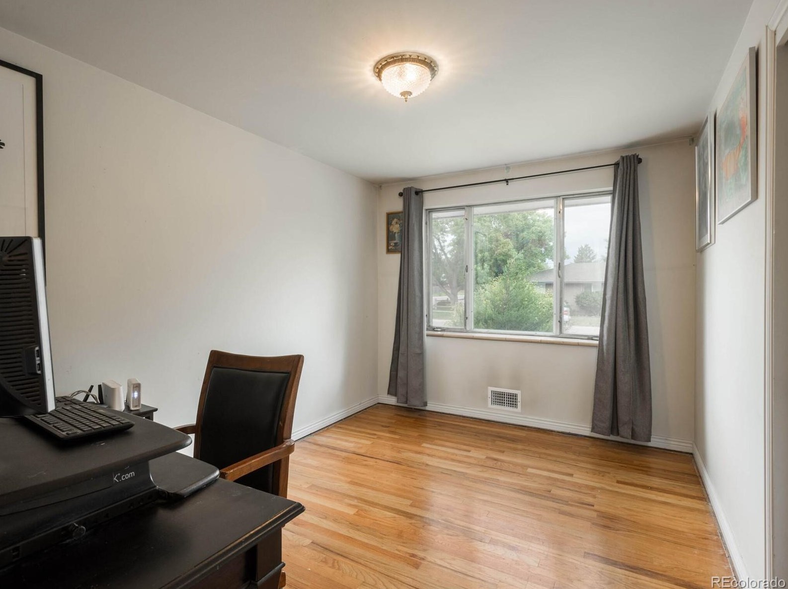 6592 Pearl St, Littleton CO  80121-2342 exterior