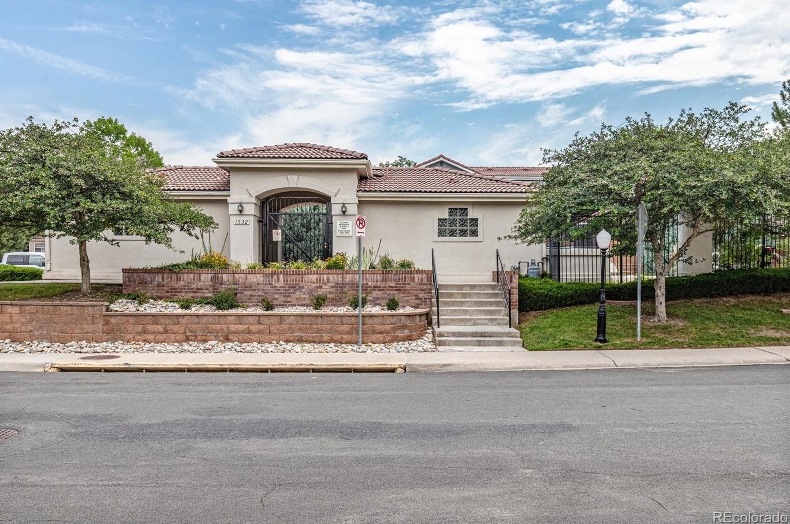 1431 Laurenwood Way, Littleton CO 80129-5600 exterior