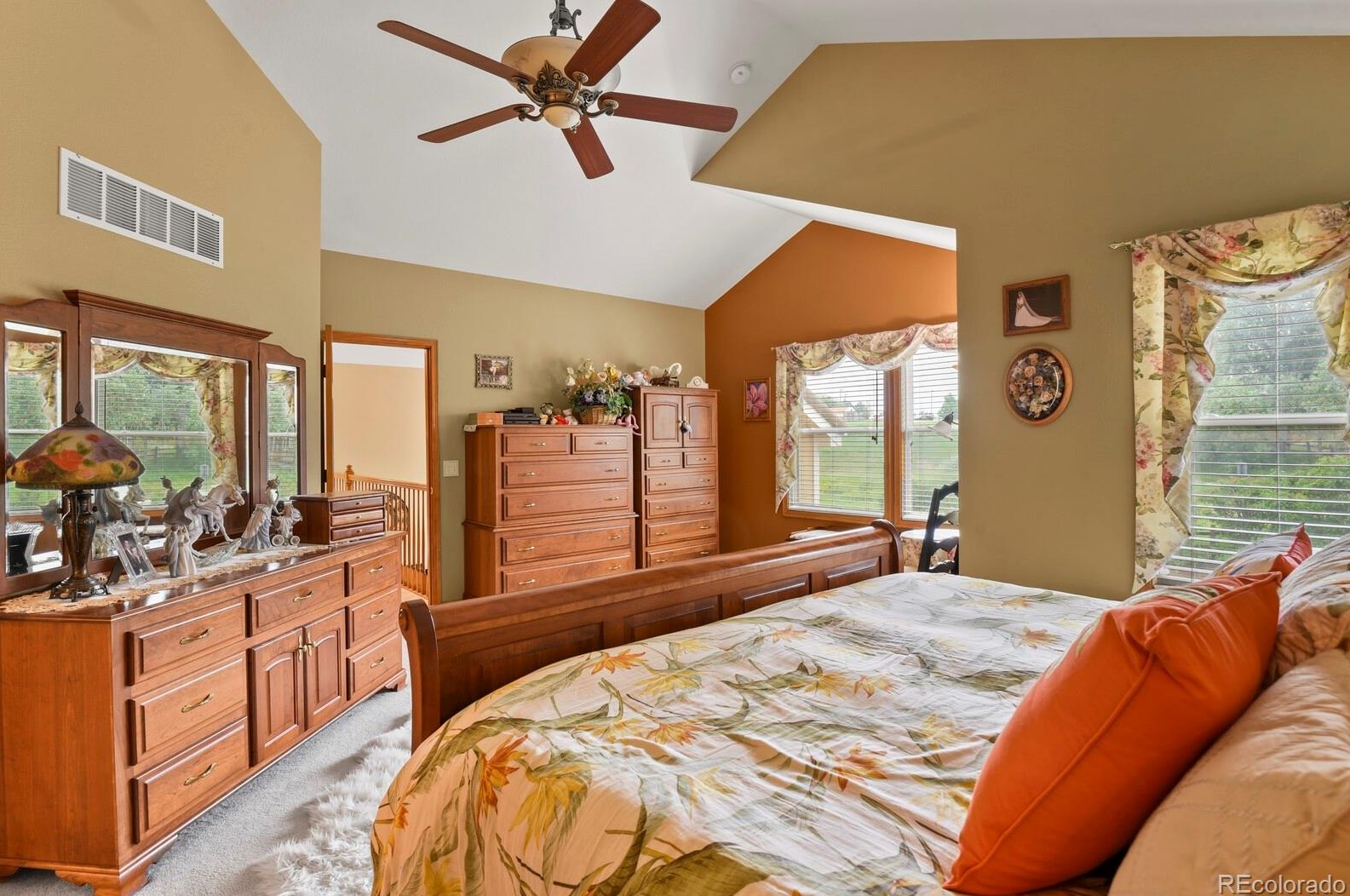 9948 Cottoncreek Dr, Littleton CO 80130-3823 exterior