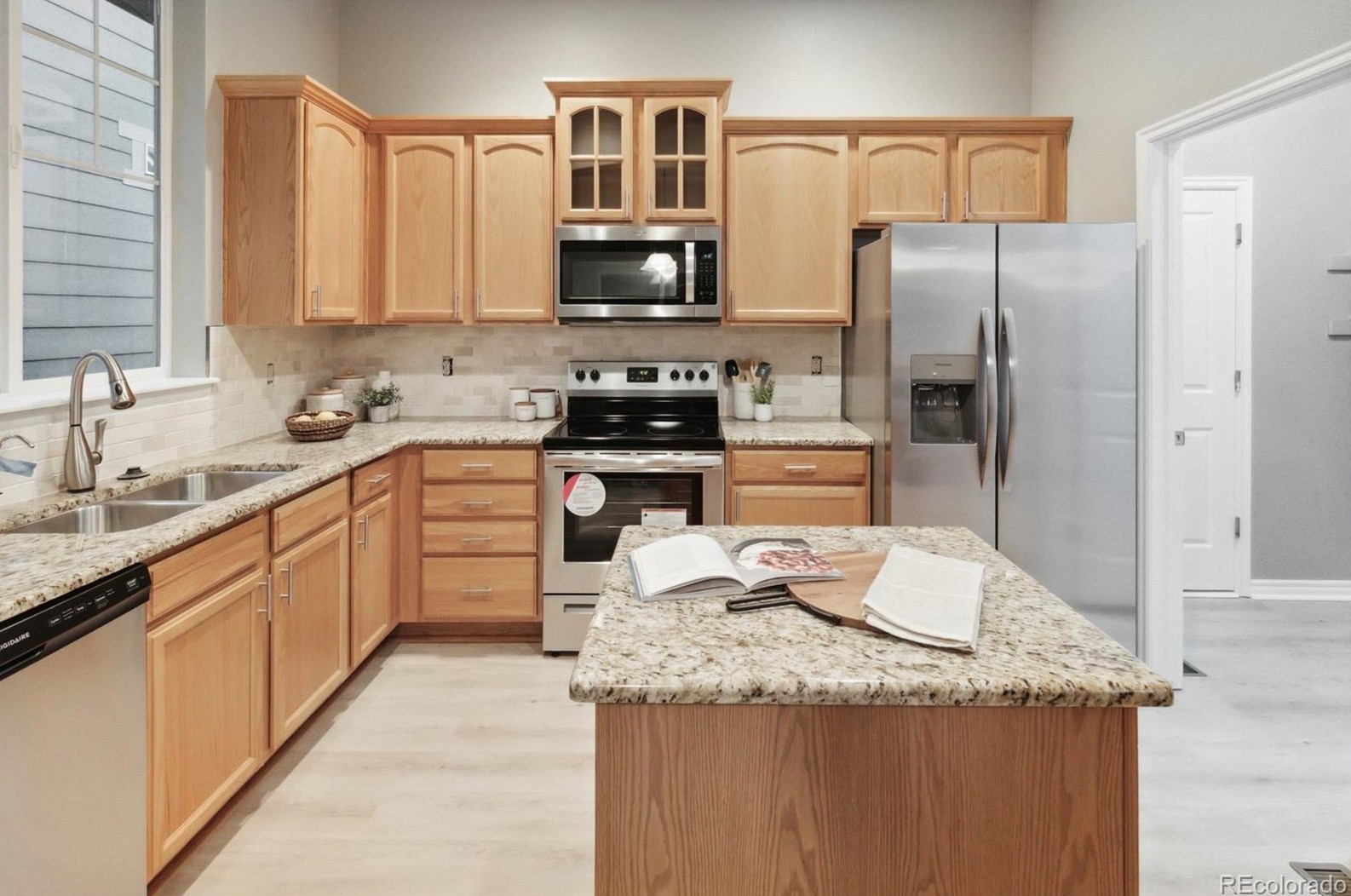 3142 Spearwood Dr, Littleton CO  80126-7561 exterior