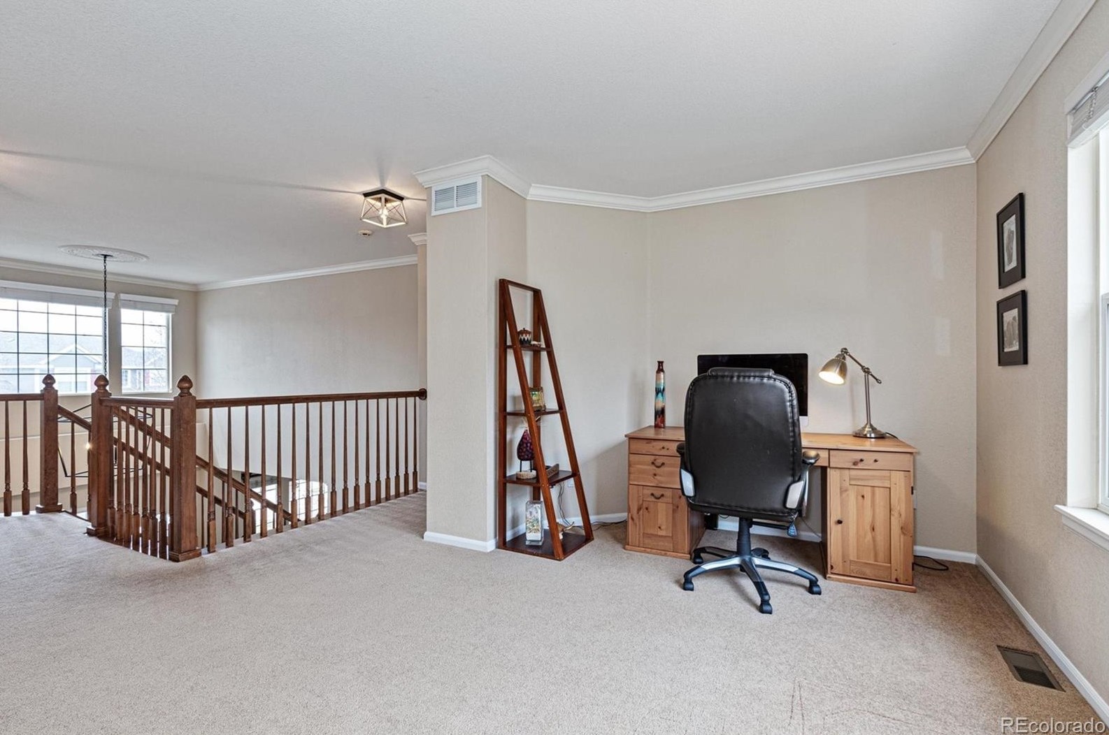 9859 Silver Maple Rd, Littleton CO 80129-5438 exterior