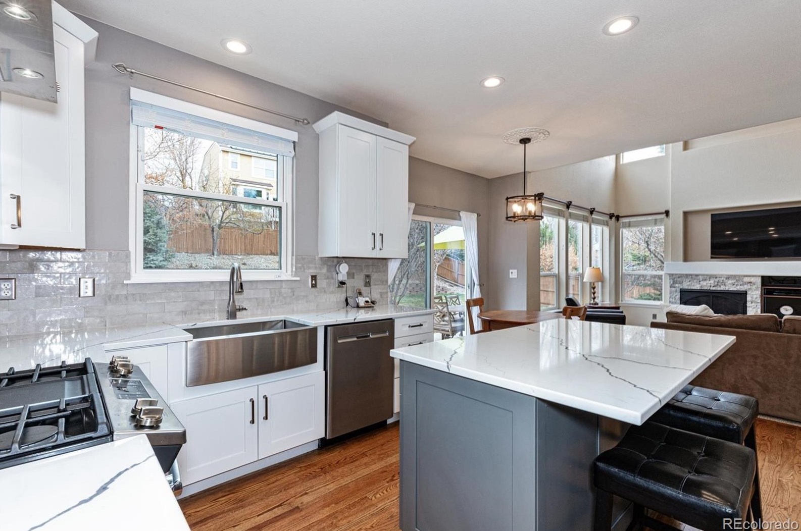 9859 Silver Maple Rd, Littleton CO 80129-5438 exterior