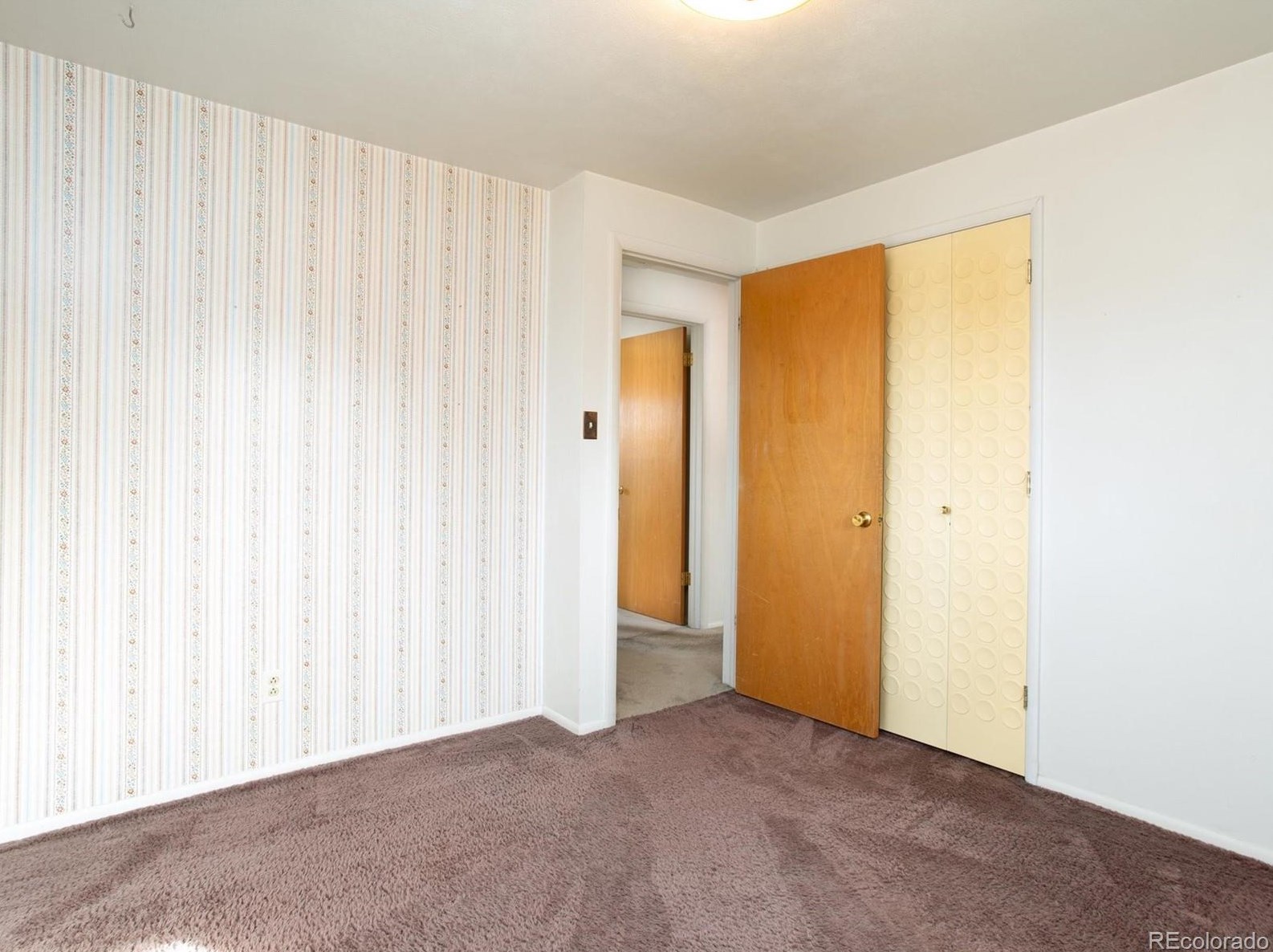 5220 Meade St, Littleton CO 80123-1744 exterior