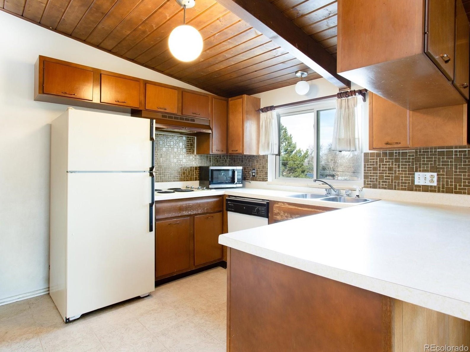 5220 Meade St, Littleton CO 80123-1744 exterior