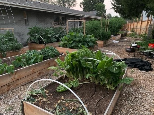 520 Aberdeen Ave, Littleton CO 80120-2711 exterior