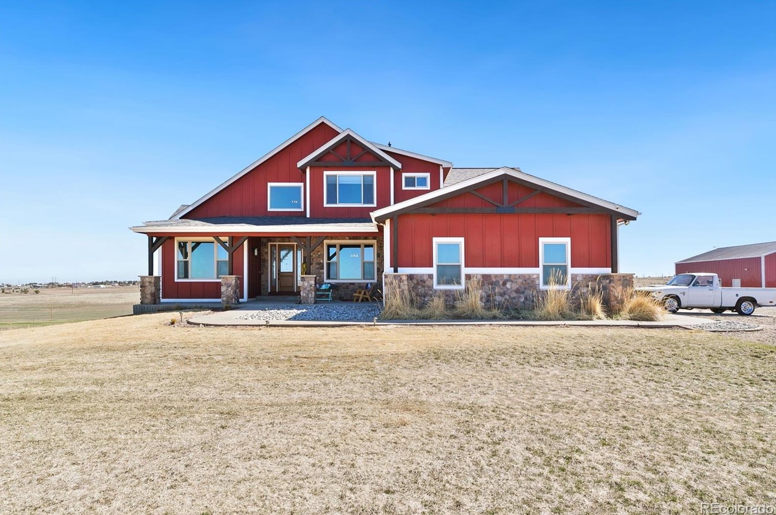 2256 S Flint Ridge Ct, Bennett, CO 80102