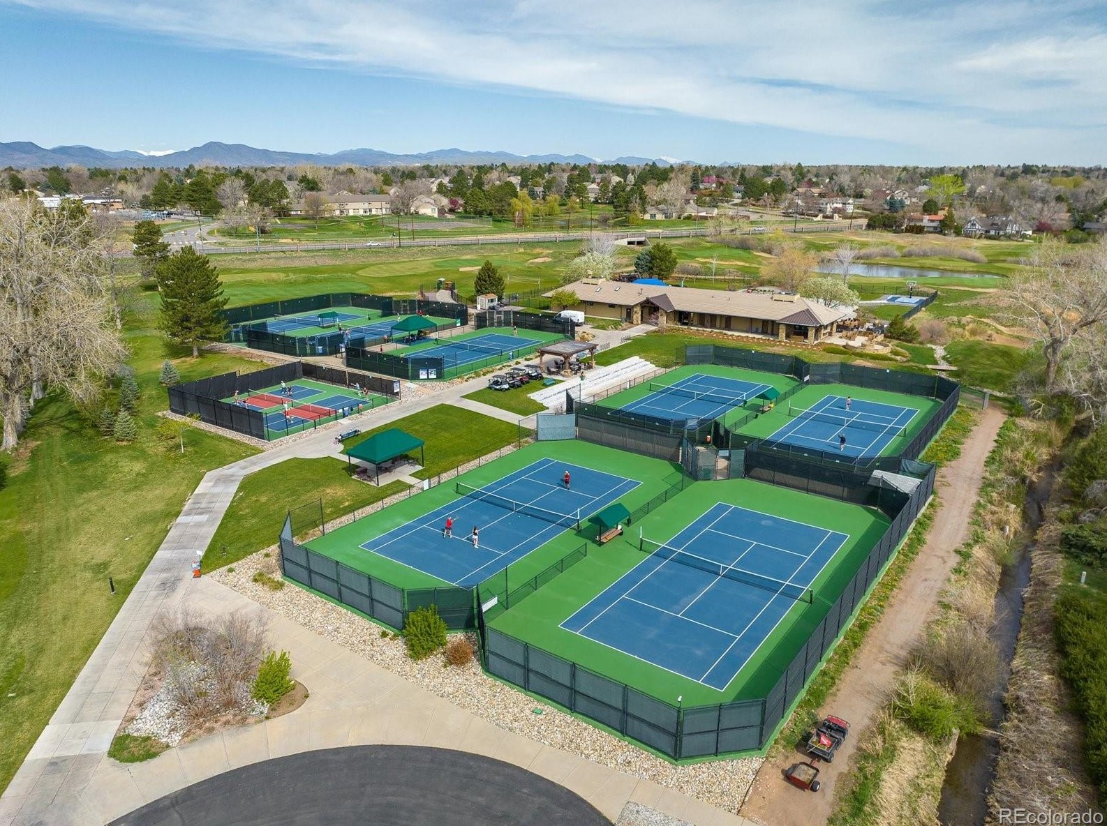 26 Fairway Ln, Littleton CO 80123-6664 exterior