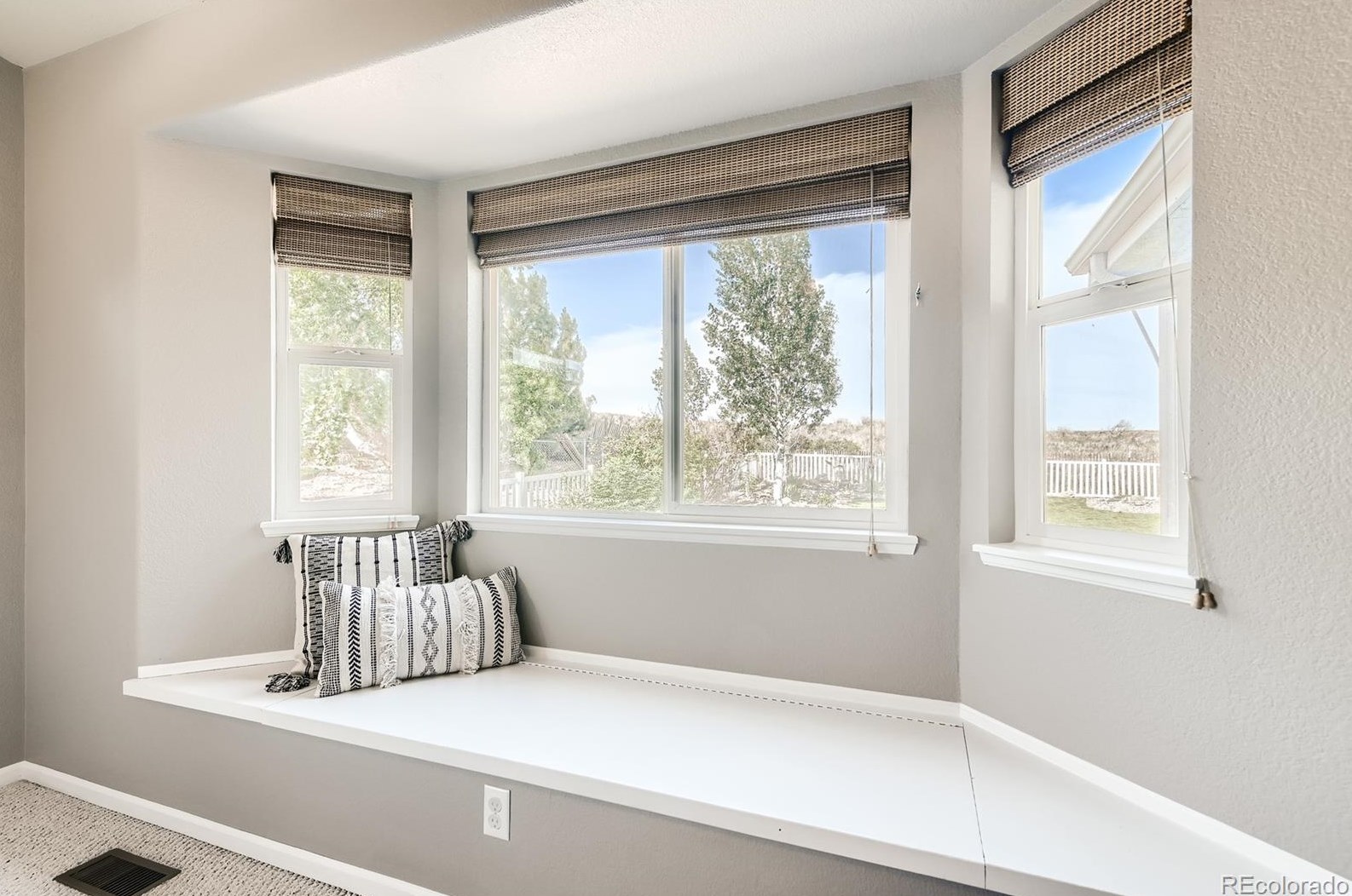 2107 Birdie Dr, Milliken CO 80543-9637 exterior