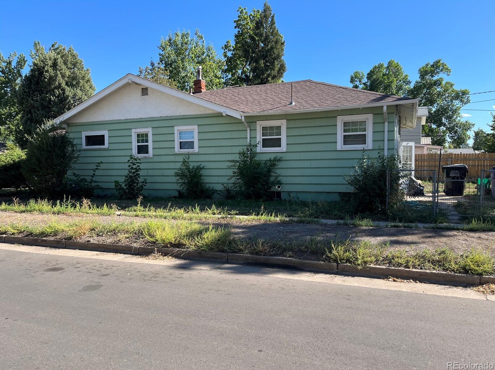 2703 S Bannock St, Englewood, CO 80110