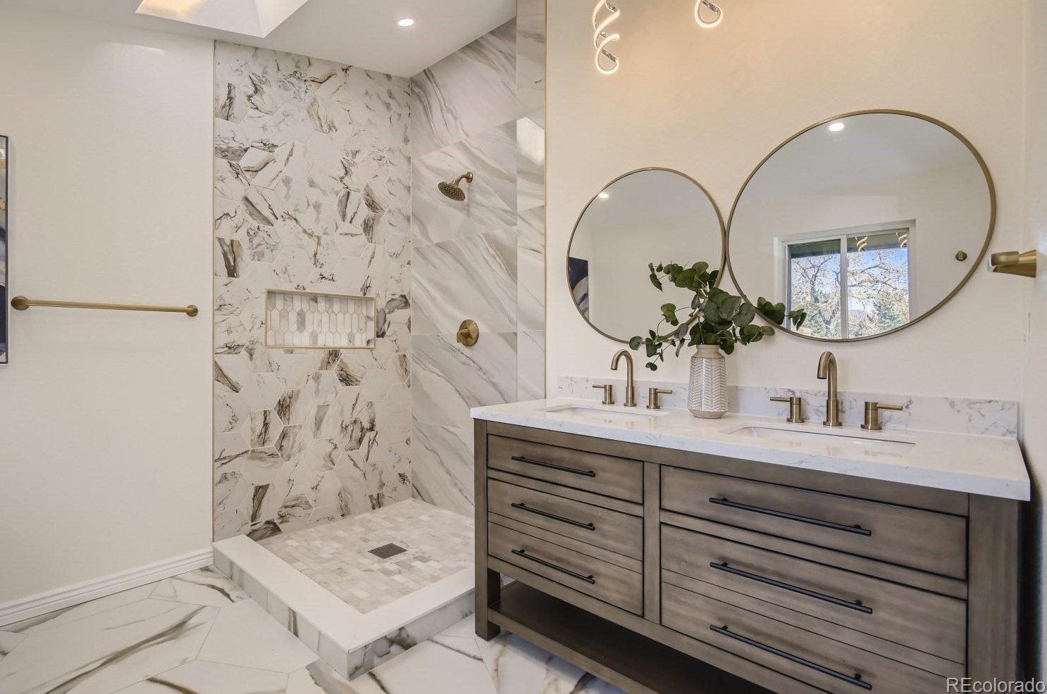 5161 Quarles Dr, Littleton CO  80128-6417 exterior