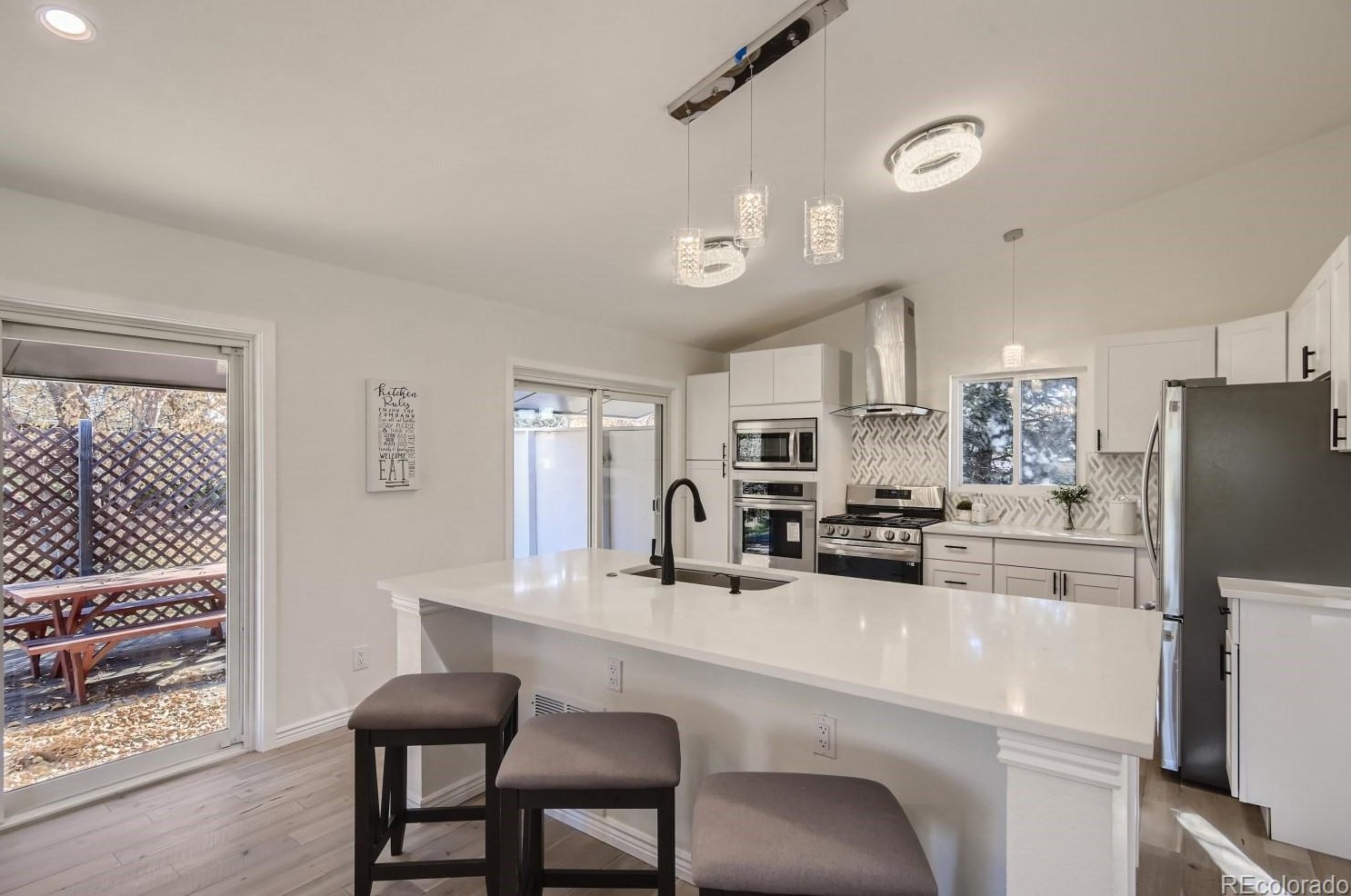 5161 Quarles Dr, Littleton CO  80128-6417 exterior