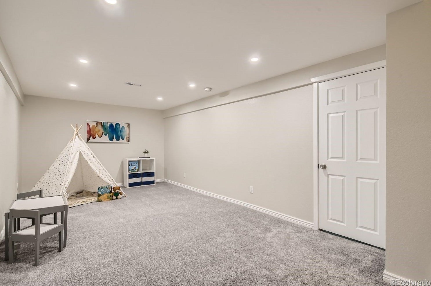 5161 Quarles Dr, Littleton CO  80128-6417 exterior