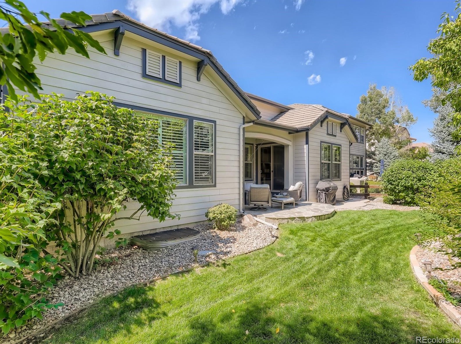 9670 Sunset Hill Dr, Littleton CO 80124-6719 exterior