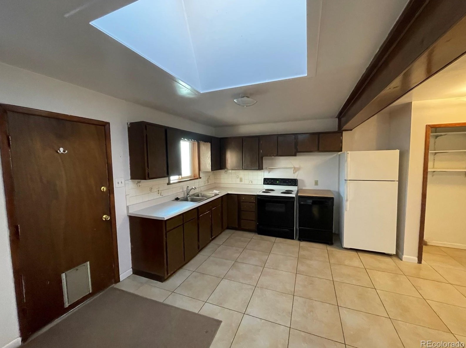 7530 Robinson Way, Arvada CO  80004-5548 exterior