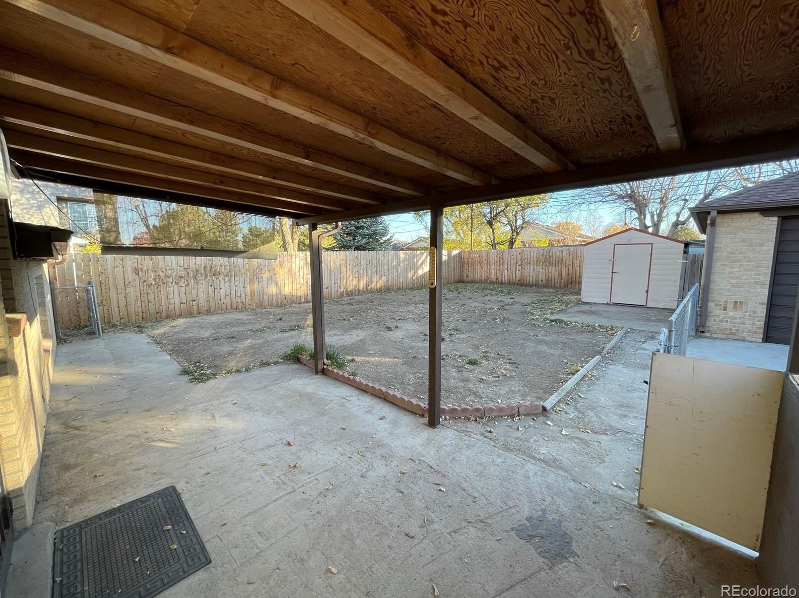 7530 Robinson Way, Arvada CO  80004-5548 exterior