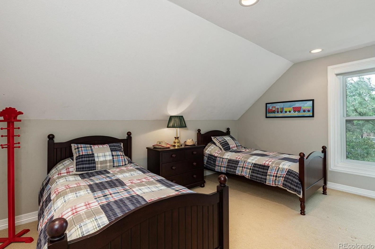 5698 Green Oaks Dr, Littleton CO 80121-1327 exterior