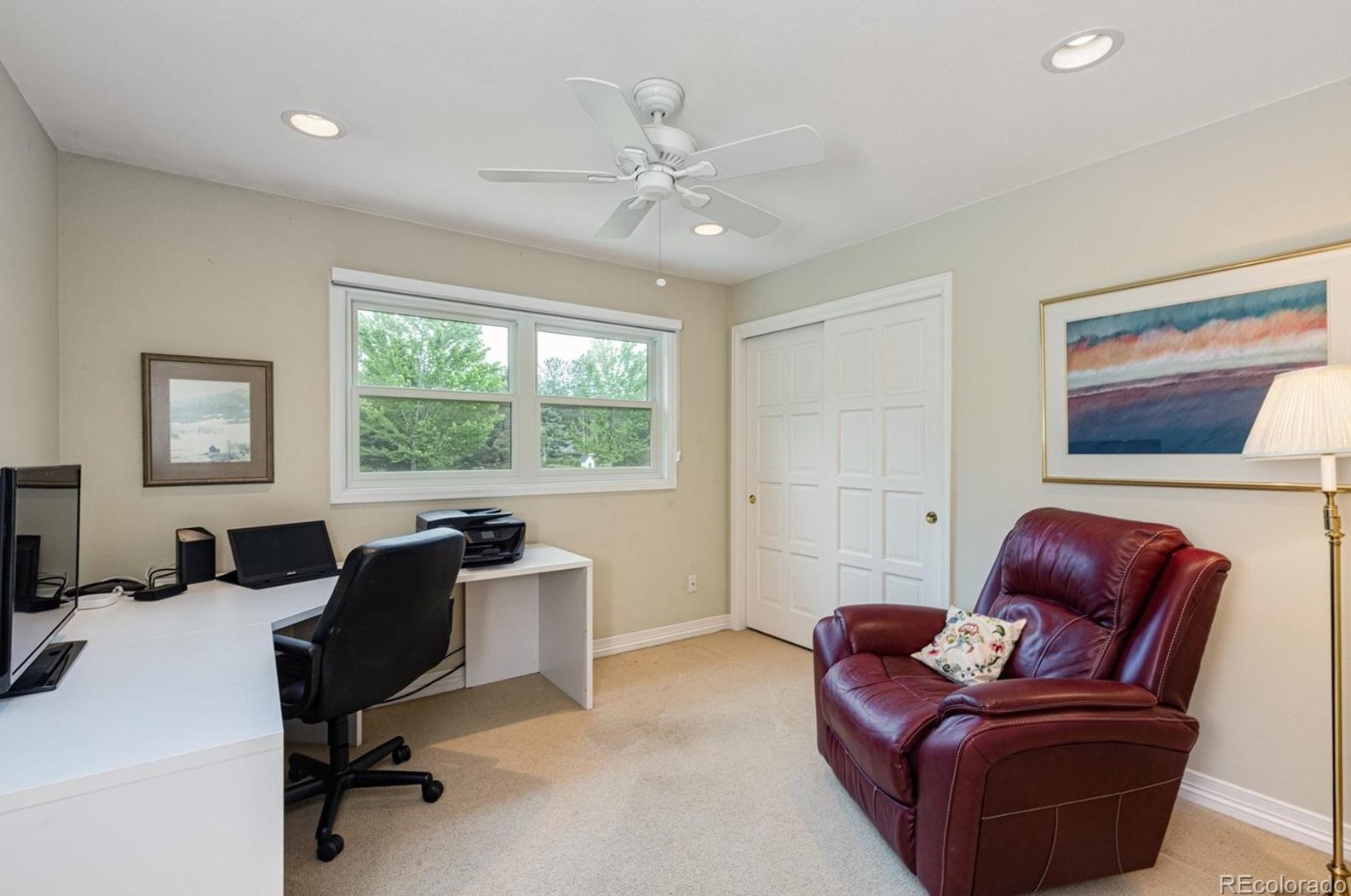 5698 Green Oaks Dr, Littleton CO 80121-1327 exterior