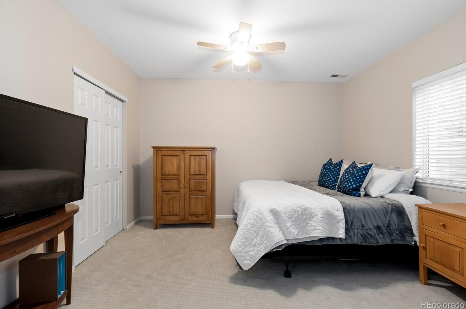 9275 Desert Willow Rd, Littleton CO  80129-5719 exterior